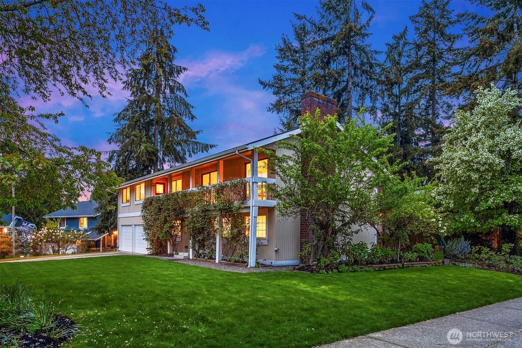 Photo of 15126 NE 67th Place, Redmond, WA 98052 (MLS # 2420336)