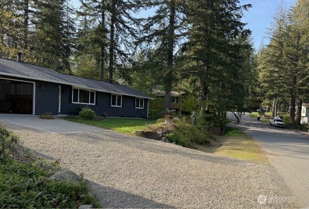 Photo of 16925 430th Place SE, North Bend, WA 98045 (MLS # 2370067)
