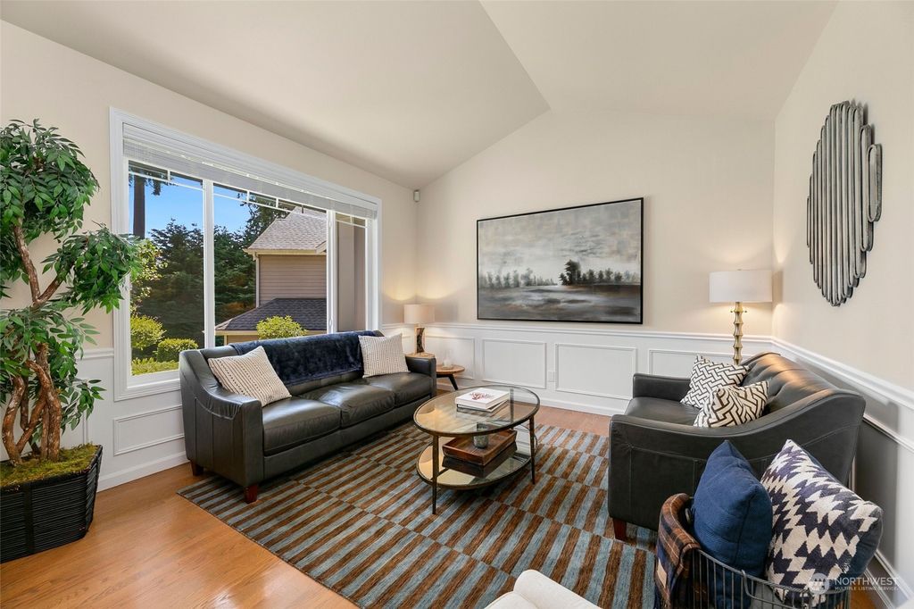 Photo of 10350 172nd Avenue SE, Newcastle, WA 98059 (MLS # 2078321)