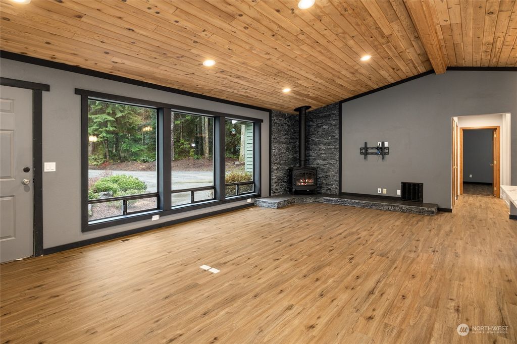 Photo of 7338 Lake Alice Road SE, Fall City, WA 98024 (MLS # 2190361)