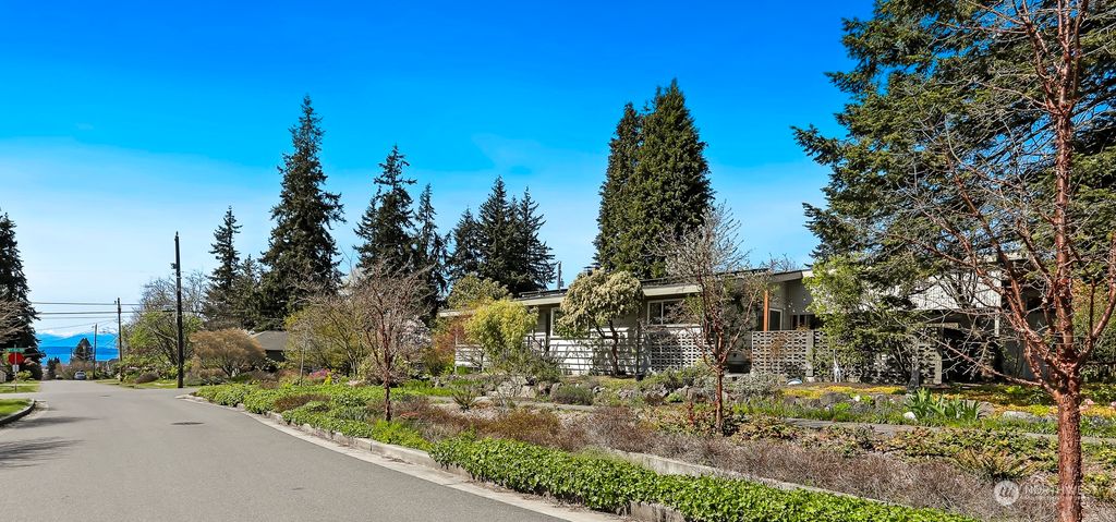 Photo of 220 NW 122nd Street, Seattle, WA 98177 (MLS # 2059898)