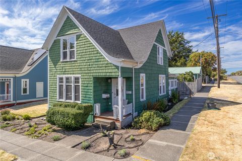 Photo of 1602 Lincoln Street, Port Townsend, WA 98368 (MLS # 2422186)