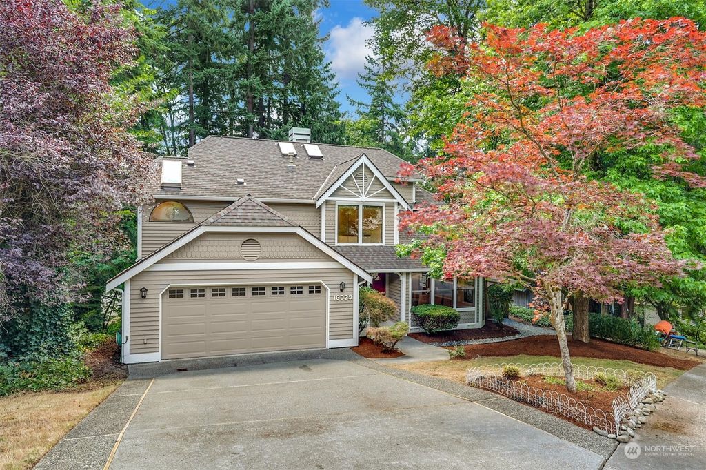 Photo of 16029 NE 95th Court, Redmond, WA 98052 (MLS # 2142538)