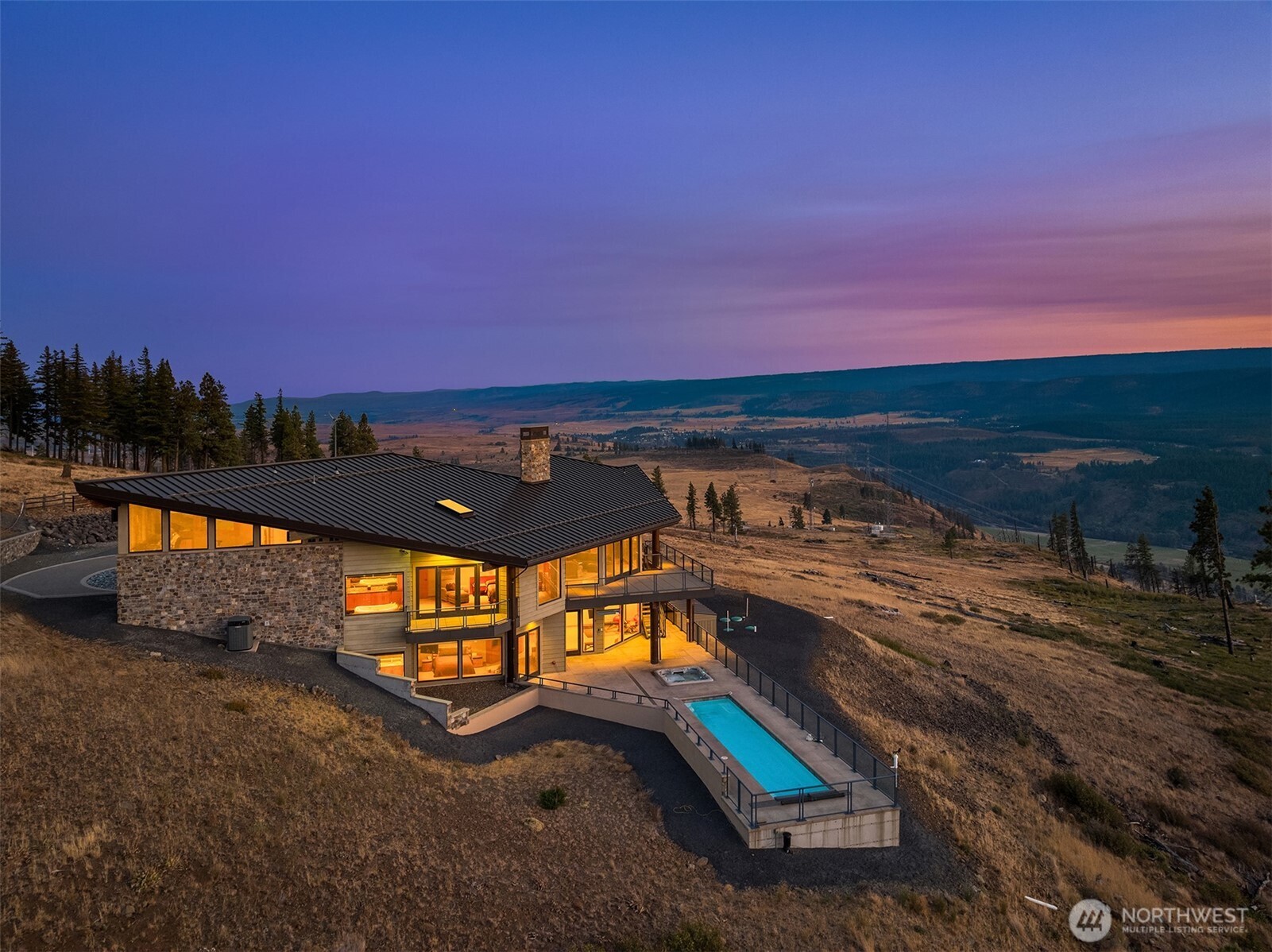 3653 Hart Road