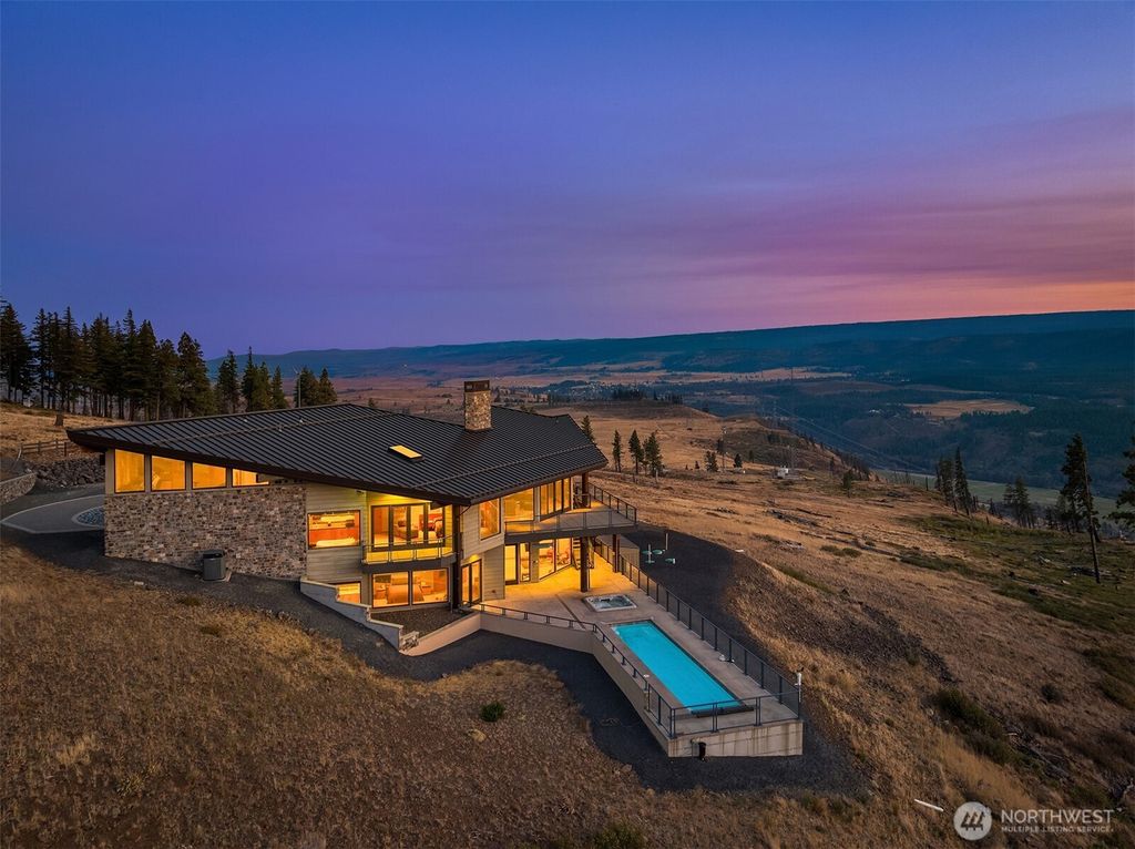 Photo of 3653 Hart Road, Cle Elum, WA 98922 (MLS # 2521572)