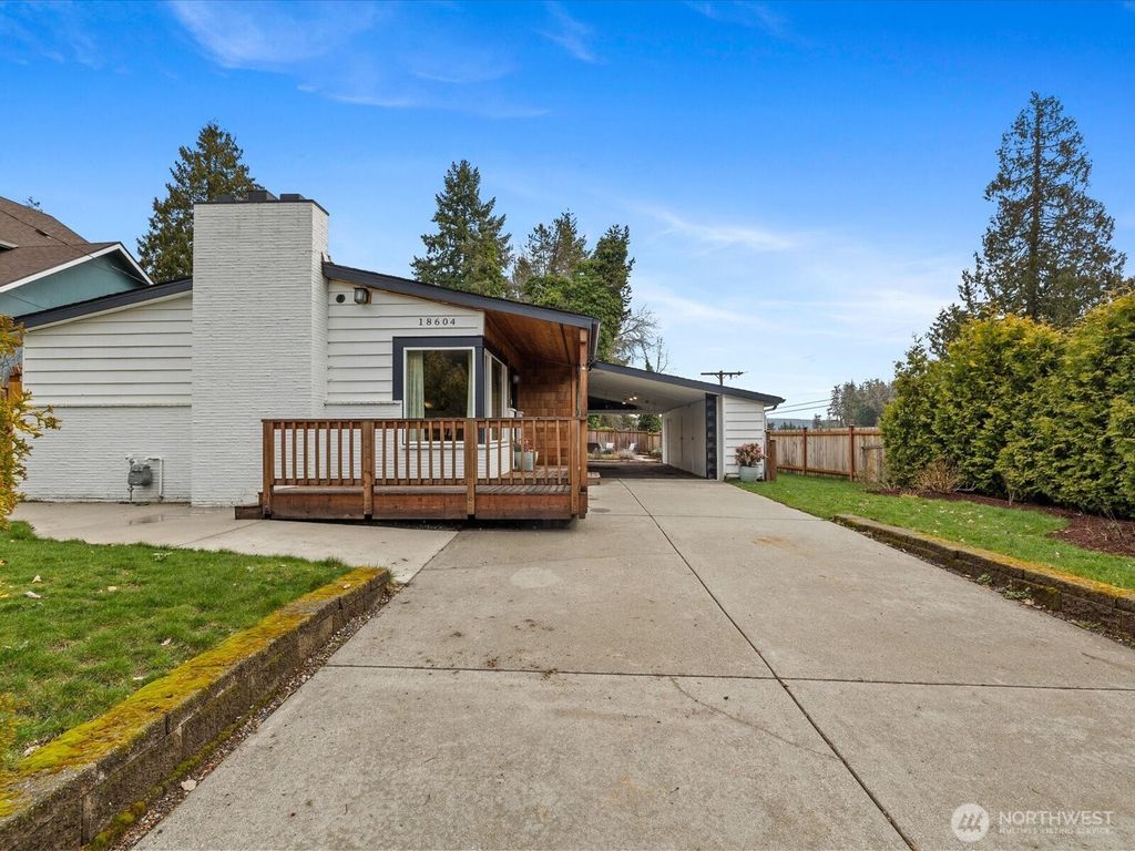 Photo of 18604 105th Avenue NE, Bothell, WA 98011 (MLS # 2488393)