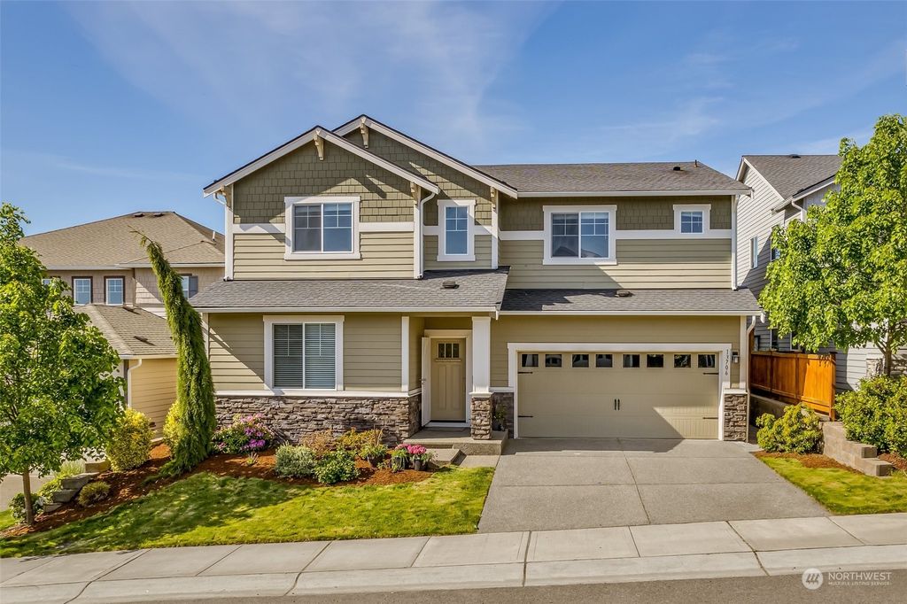 Photo of 13706 SE 185th Way, Renton, WA 98058 (MLS # 2238836)