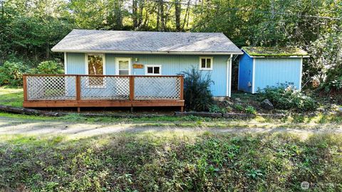 Photo of 531 W Arrowhead Drive, Elma, WA 98541 (MLS # 2442748)