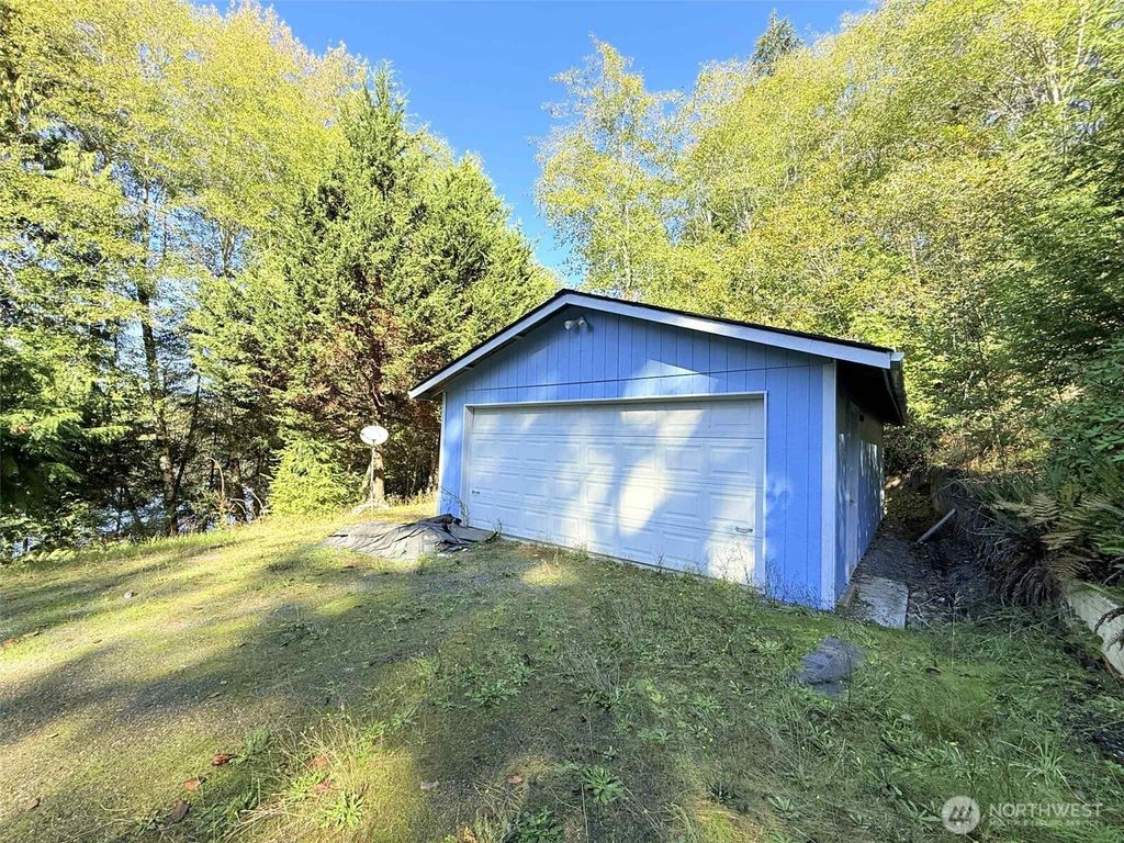 Photo of 531 W Arrowhead Drive, Elma, WA 98541 (MLS # 2442748)