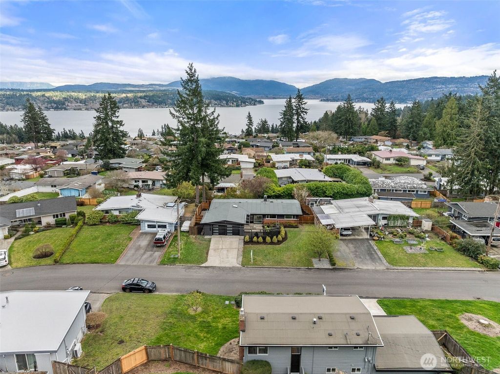 Photo of 16807 NE 6TH Place, Bellevue, WA 98008 (MLS # 2497900)