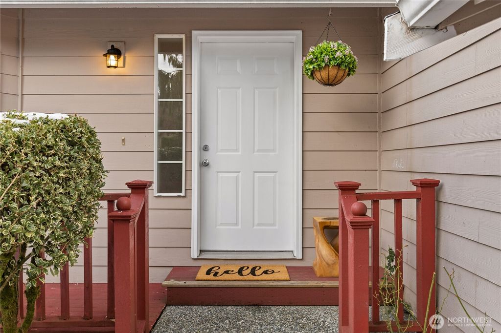 Photo of 1216 211th Place SW, Lynnwood, WA 98036 (MLS # 2332464)