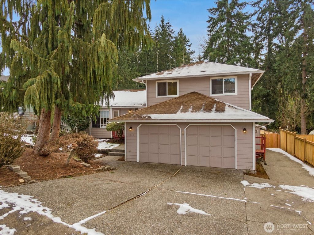 Photo of 1216 211th Place SW, Lynnwood, WA 98036 (MLS # 2332464)