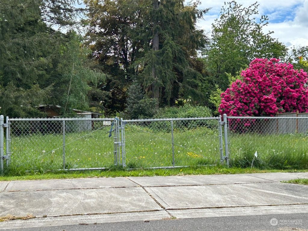 Photo of 0 SE Northern Street, Snoqualmie, WA 98065 (MLS # 2240699)