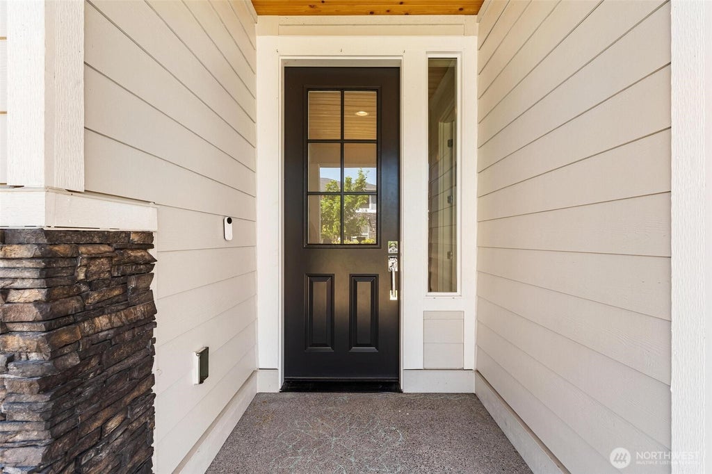 Photo of 22991 Sycamore Street, Black Diamond, WA 98010 (MLS # 2581971)