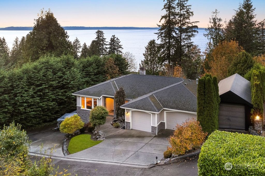 Photo of 18627 Olympic View Drive, Edmonds, WA 98020 (MLS # 2013837)