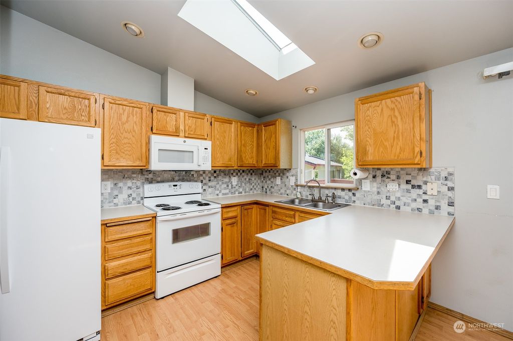 Photo of 6310 94th Street NE, Marysville, WA 98270 (MLS # 2078373)