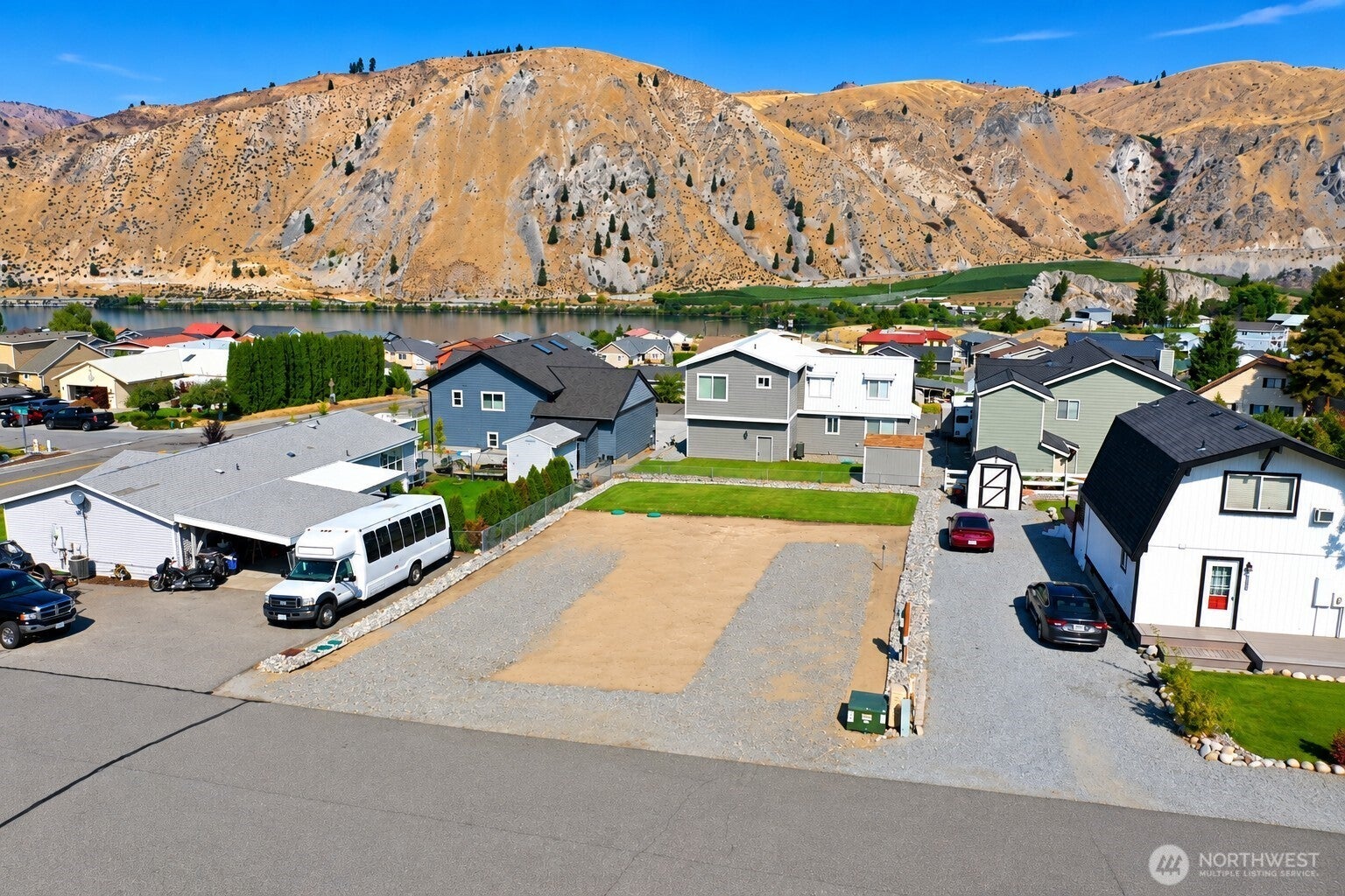 125 E Entiat Drive