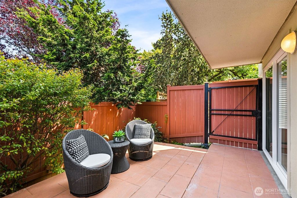 Photo of 1613 California Avenue SW #101, Seattle, WA 98116 (MLS # 2542131)