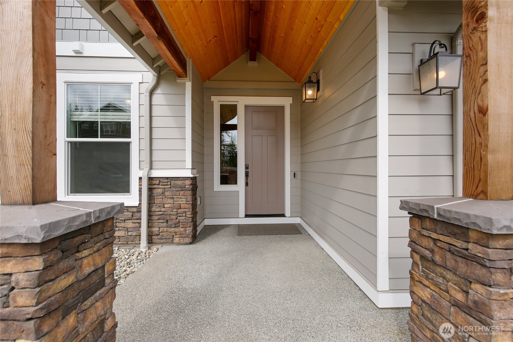 5487 Skyfall Place NW