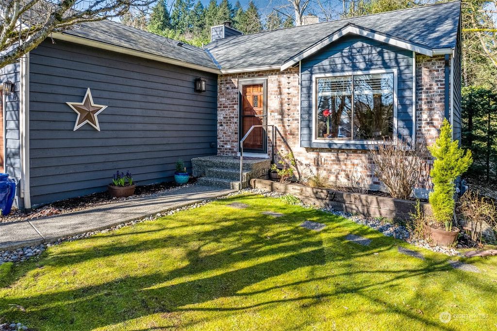 Photo of 9808 NE 140th Place, Kirkland, WA 98034 (MLS # 2201684)