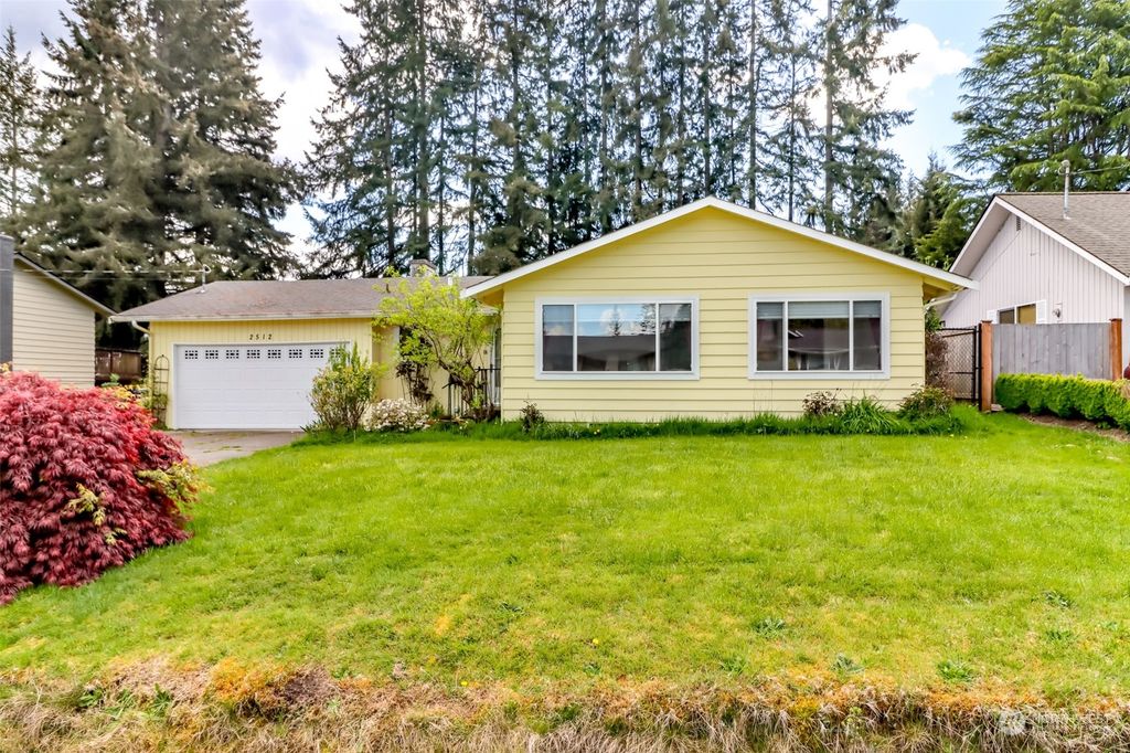 Photo of 2512 106th Place SE, Everett, WA 98208 (MLS # 2235501)