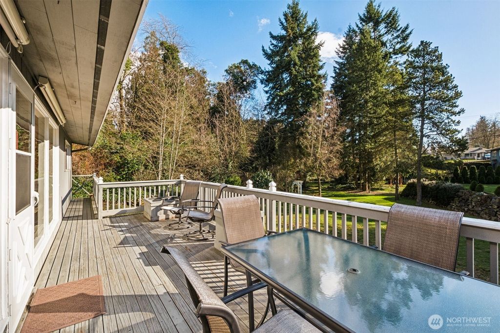 Photo of 14430 6th Place SW, Burien, WA 98166 (MLS # 2339897)