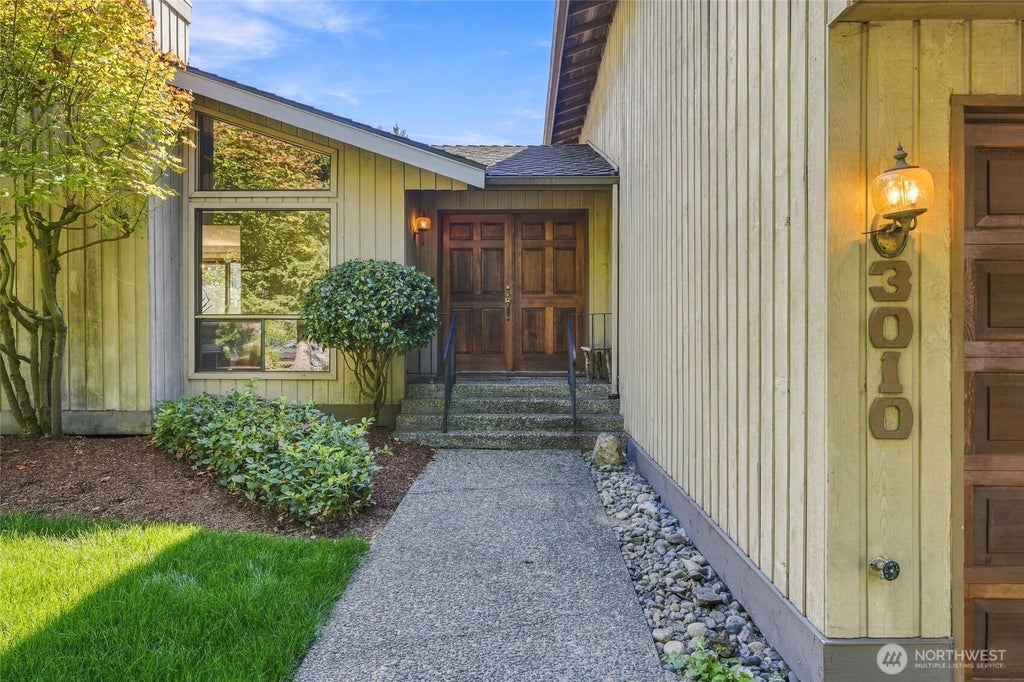 Photo of 3010 151st Place SE, Mill Creek, WA 98012 (MLS # 2583662)