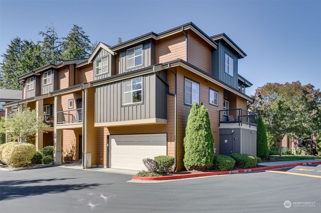 Photo of 4848 Ellis Way, Mukilteo, WA 98275 (MLS # 2186872)