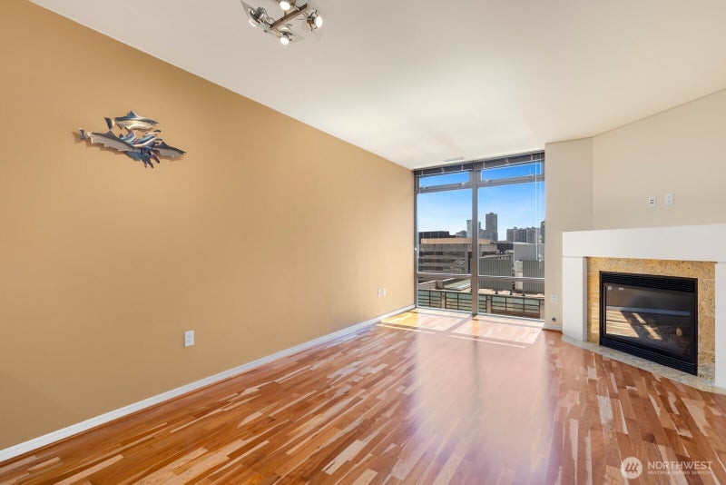 819 Virginia Street 2606