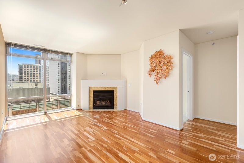 819 Virginia Street 2606