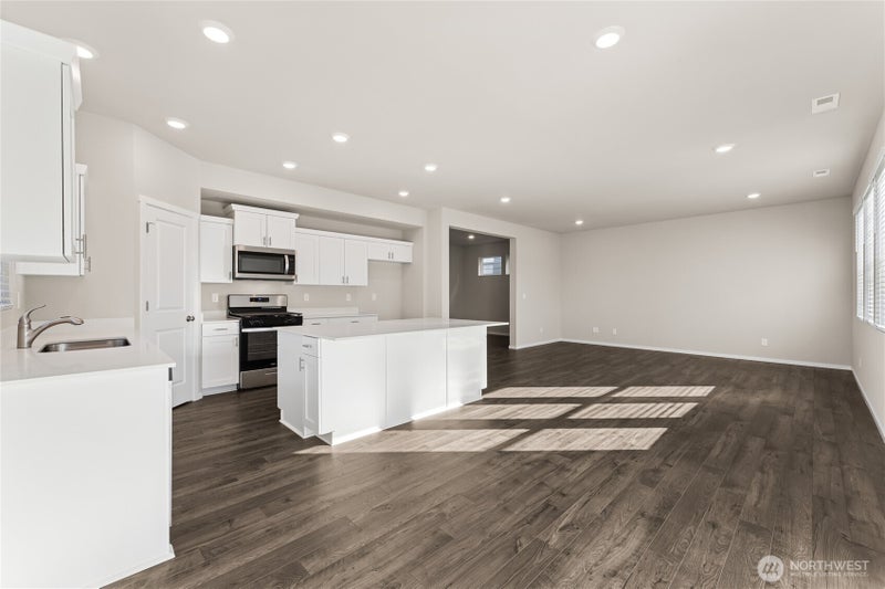 2212 Boxcar Street NE 181
