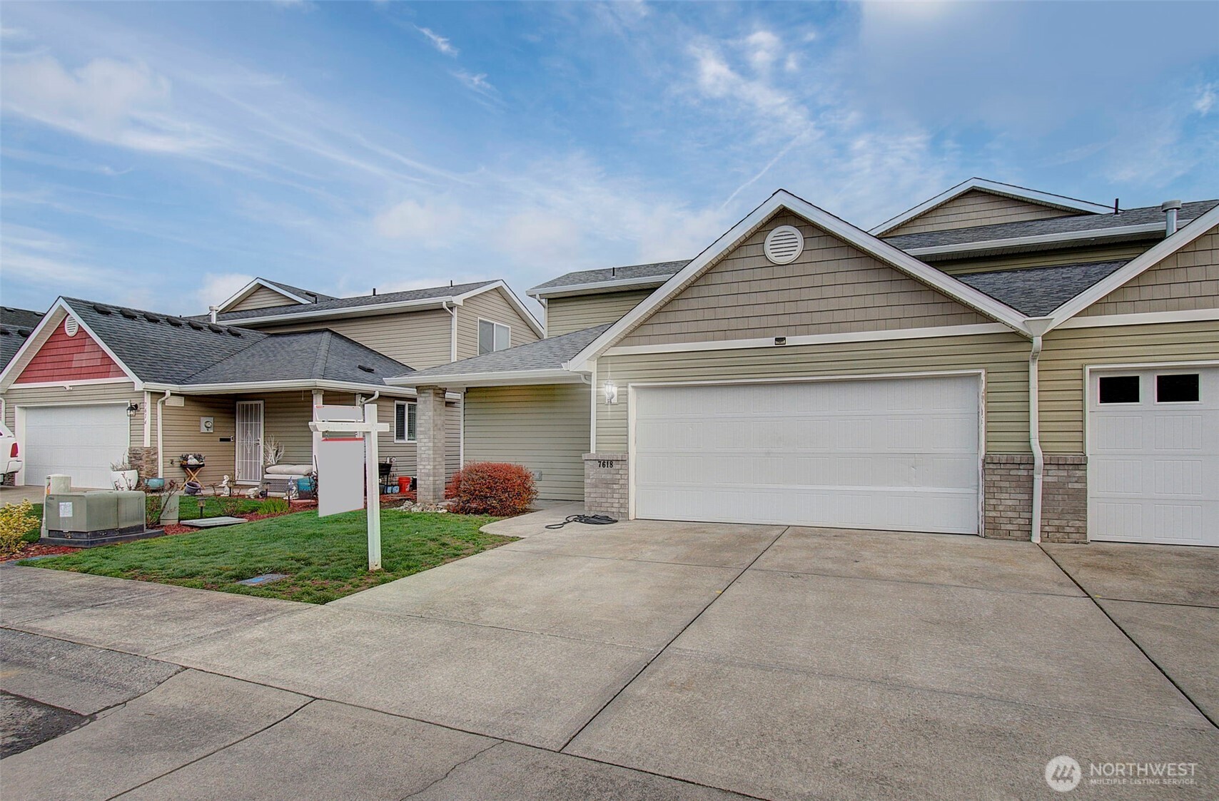 7618 NE 61st Way