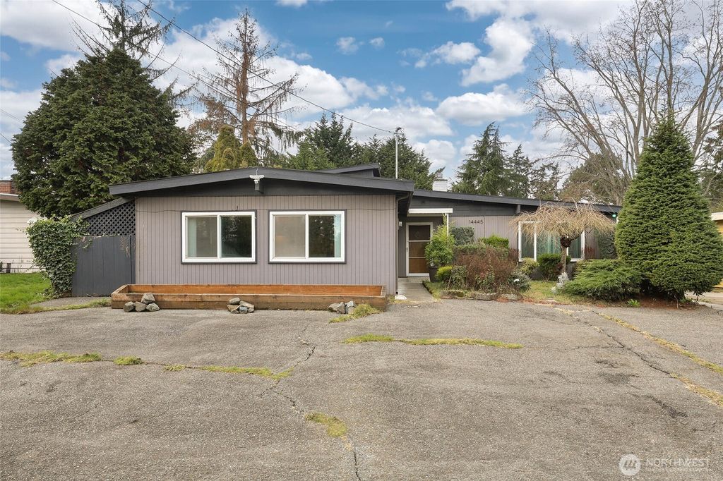 Photo of 14445 26th Avenue S, SeaTac, WA 98168 (MLS # 2501893)