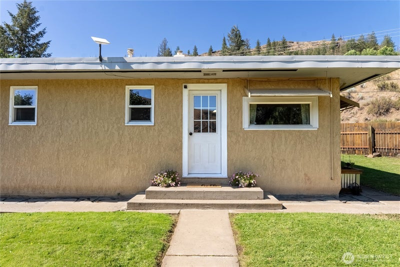 658 Twisp-Carlton Road