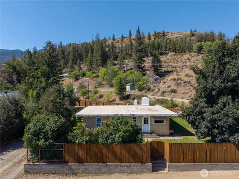 Photo of 658 Twisp-Carlton Road, Twisp, WA 98856 (MLS # 2556386)