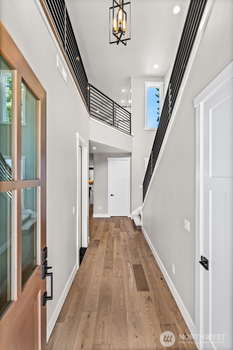 425 Ton-A-Wan-Da Avenue NE