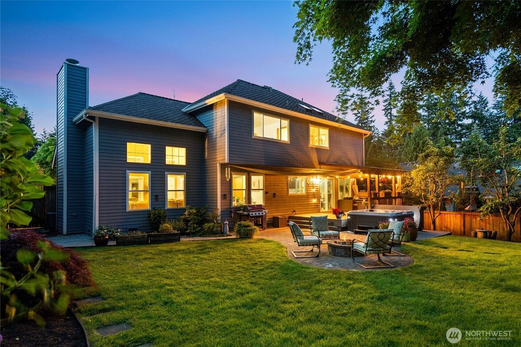 Photo of 4730 131st Street SW, Mukilteo, WA 98275 (MLS # 2387078)