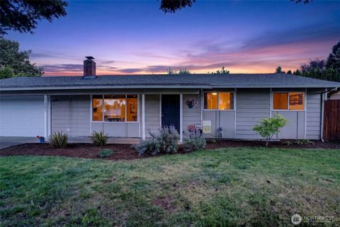 Photo of 1301 NW 102nd Street, Vancouver, WA 98685 (MLS # 2514860)