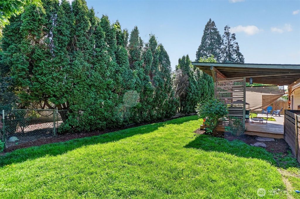 Photo of 1301 NW 102nd Street, Vancouver, WA 98685 (MLS # 2514860)