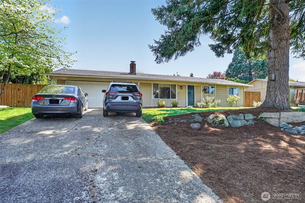 Photo of 1301 NW 102nd Street, Vancouver, WA 98685 (MLS # 2514860)
