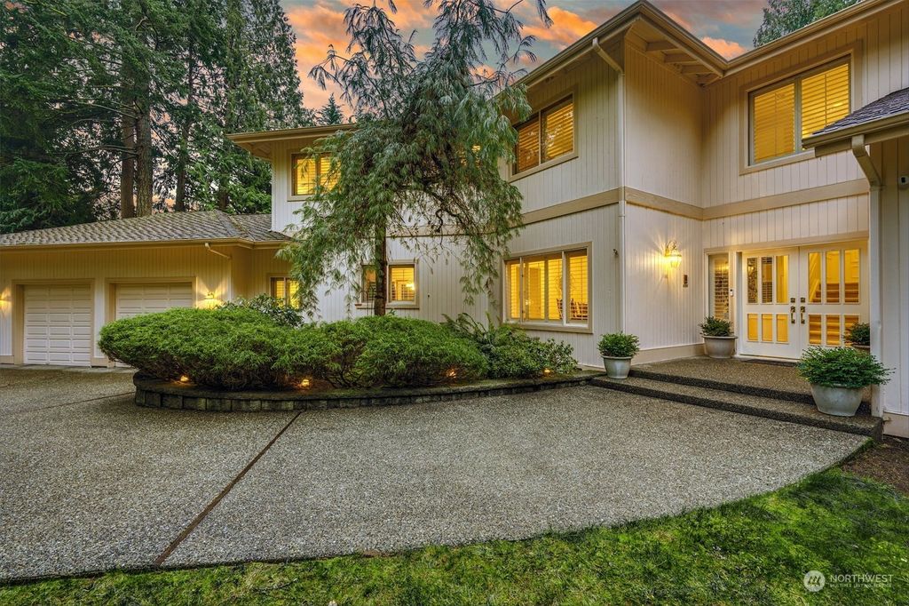 Photo of 19431 NE 169th Place, Woodinville, WA 98077 (MLS # 2033654)