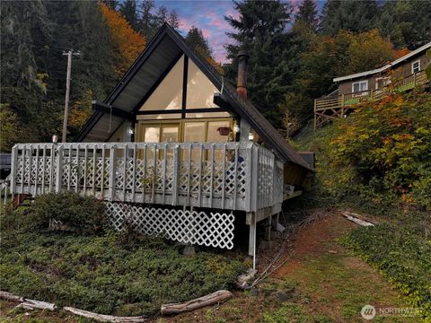 40 NE Brook Drive Belfair WA 98528