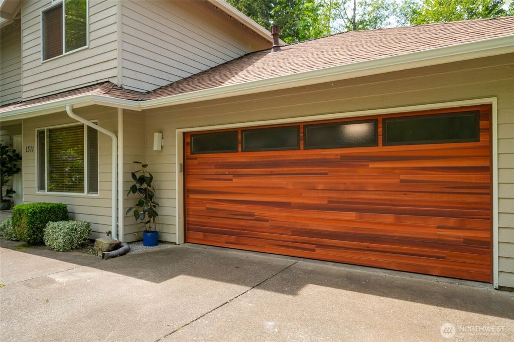 Photo of 1311 Clearbrook Drive, Bellingham, WA 98229 (MLS # 2518803)