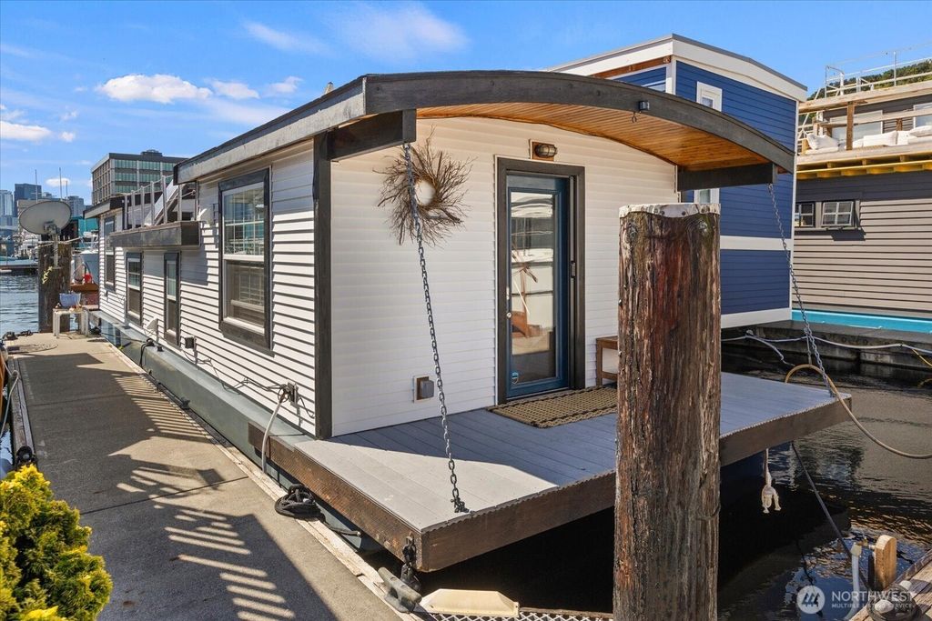 Photo of 1900 Westlake Avenue N #B11, Seattle, WA 98109 (MLS # 2425507)