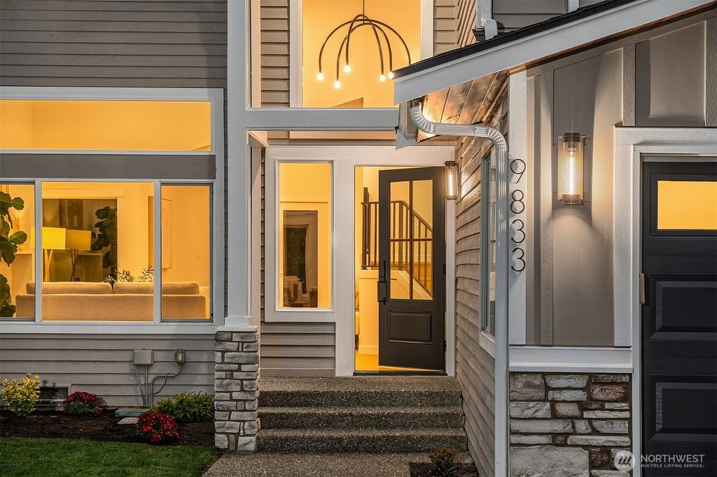 Photo of 9833 128th Avenue NE, Kirkland, WA 98033 (MLS # 2439541)