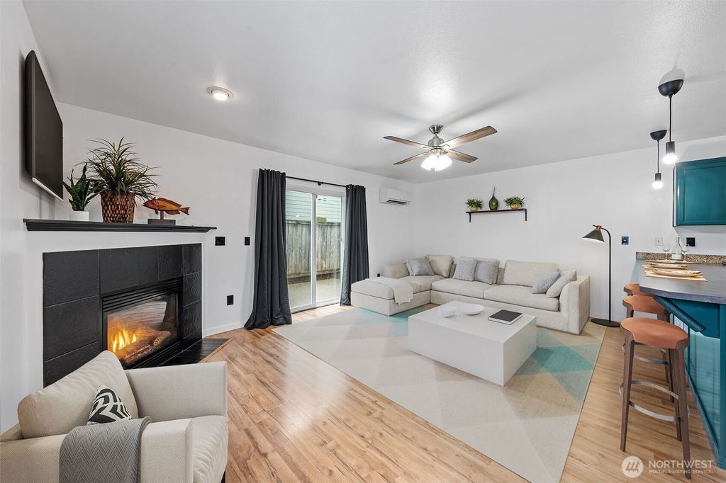 Photo of 12428 160th Street Ct E, Puyallup, WA 98374 (MLS # 2501210)