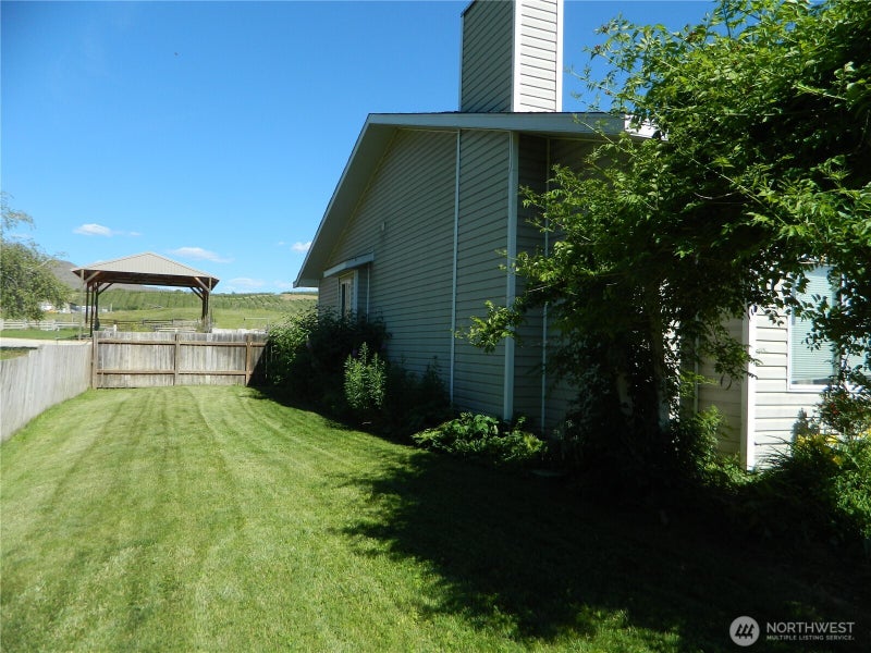 16 Orchard Loop S