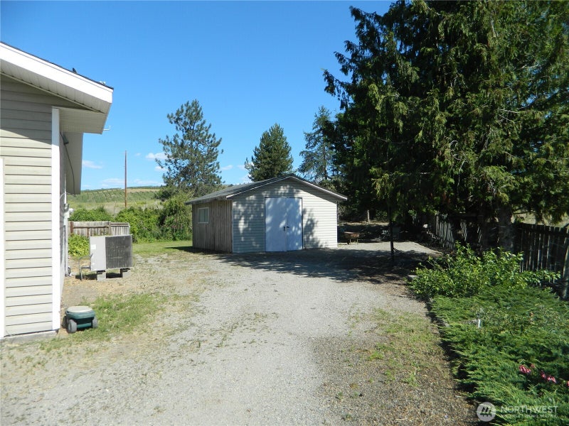 16 Orchard Loop S