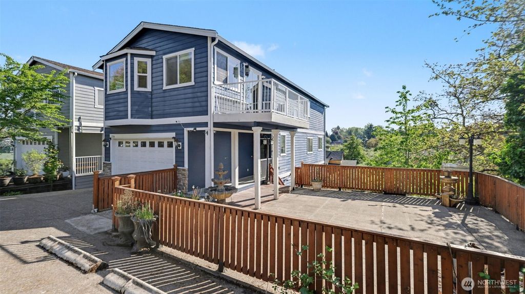Photo of 5316 31st Avenue S, Seattle, WA 98108 (MLS # 2513739)
