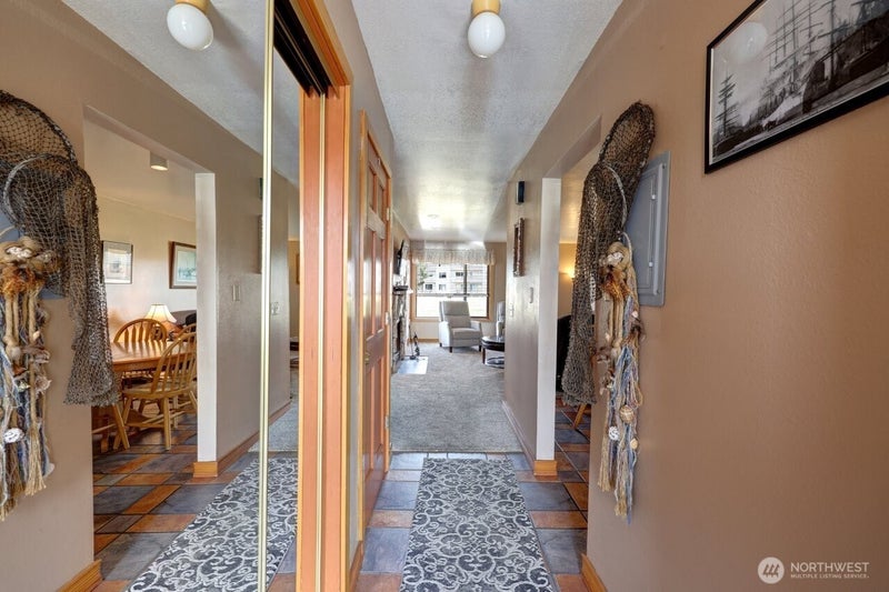 210 26th Street NW 203-4